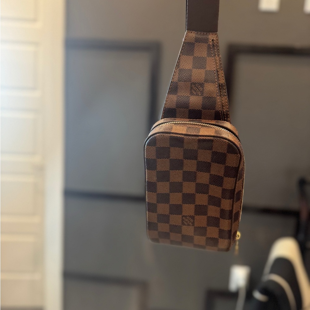 Louis Vuitton  fanny pack